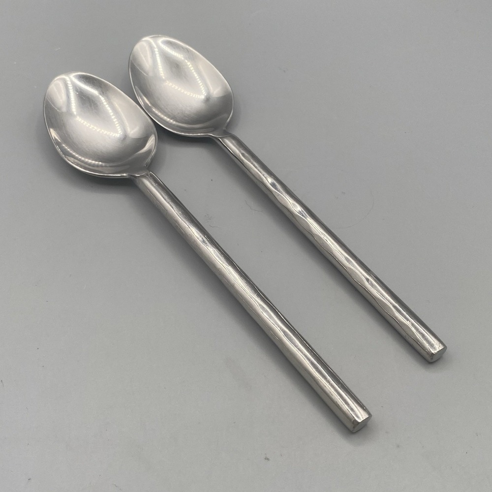 Pier One PII16 Oval SOUP SPOONS Hammered Glossy China 18/8 Stainless Place Table